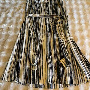 Navy & White design Banana Republic summer dress (New with tags)